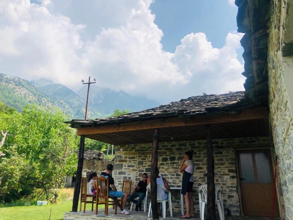 Guest House Qafe Dardha - Tomorr National Park Qafe Dardhe Exteriér fotografie